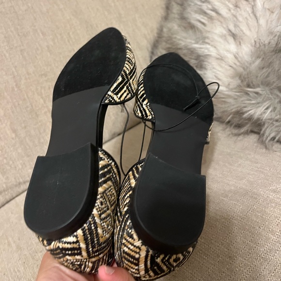 NWT ISAAC MIZRAHI Pattern Fun Flats, size 6.5 - Picture 7 of 10